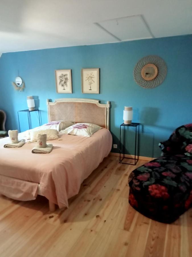 Chambre K Au Domaine Du Mont Scolan Montgardon 外观 照片